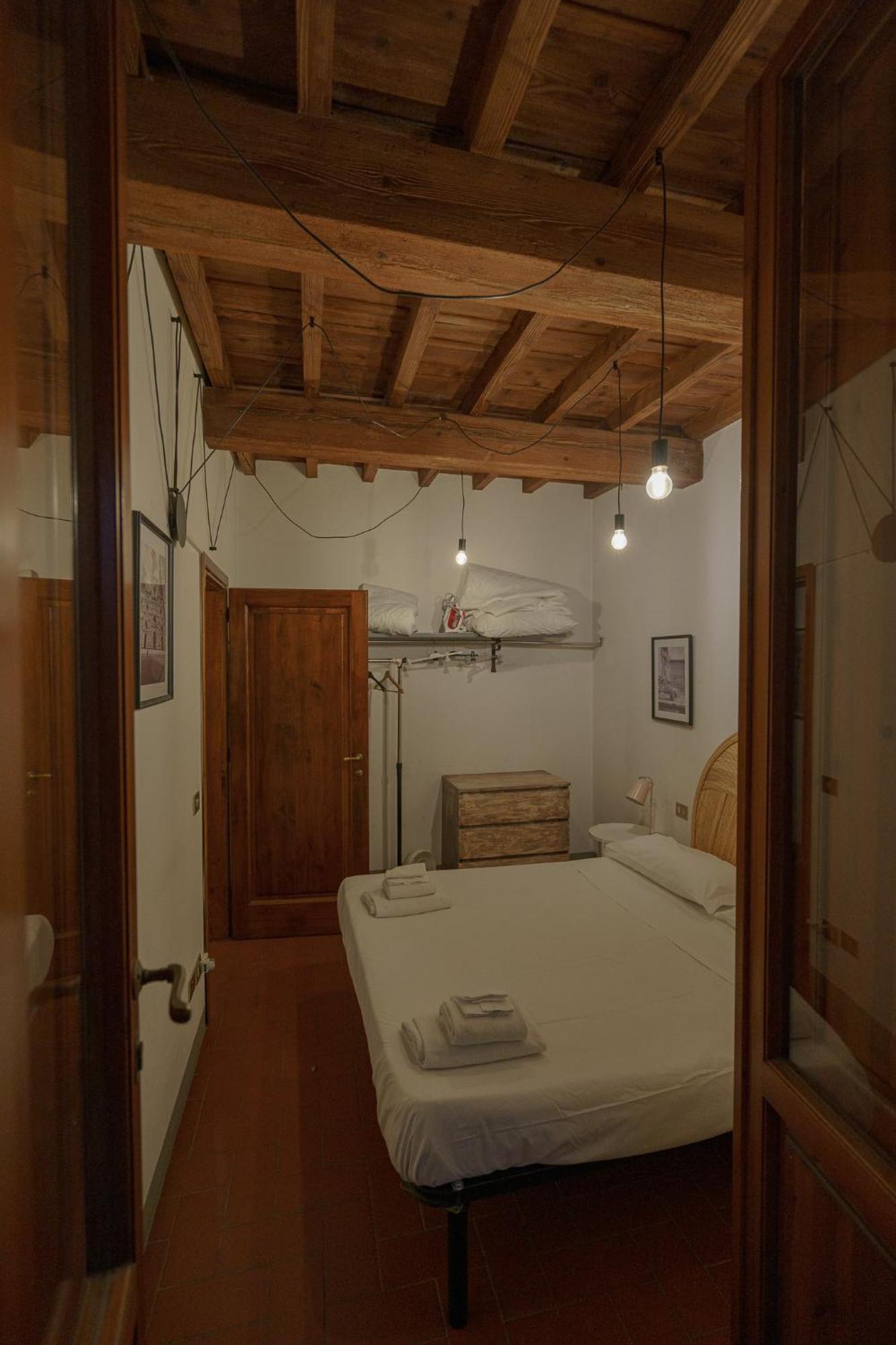 Traditional Florentine 1Br Apartment Close To Piazza Santa Croce Флоренція Екстер'єр фото